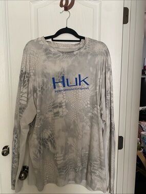 Huk Long Sleeve Performance Fishing Shirt - Gray with Blue Logo